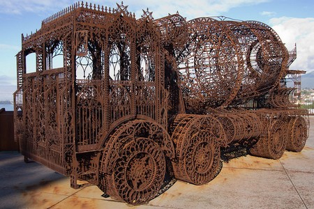 Wim Delvoye Bétonnière sculptée 1999
