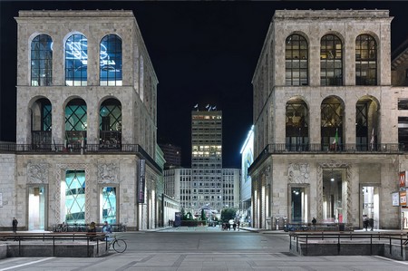 Piazza del Duomo à Milan en 1938 : Palazzo dell'Arengario