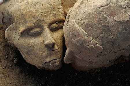 Crânes sur-modelés, Syrie, 6000 av. JC